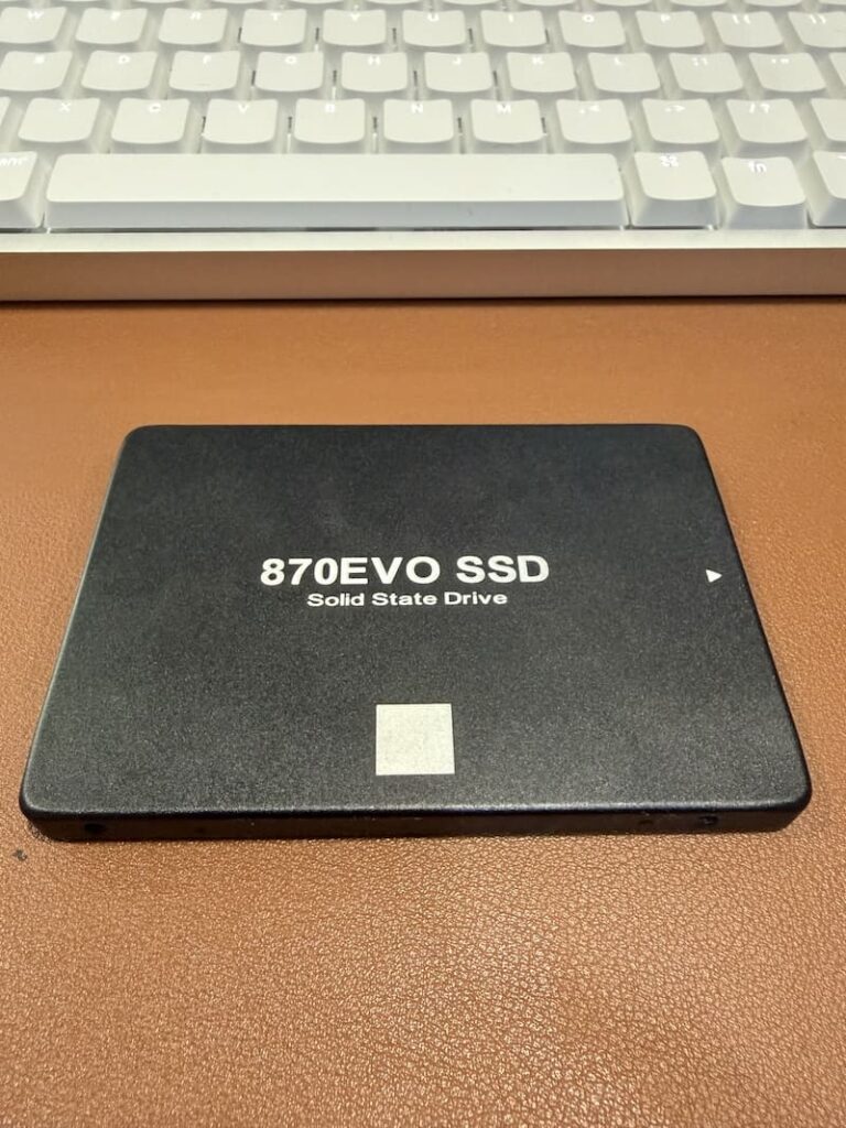 Lenovo EVO 870 SSD 앞면