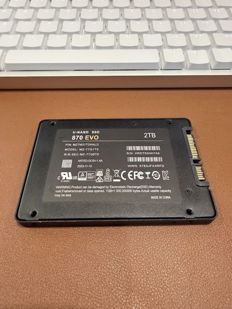 Lenovo EVO 870 SSD 뒷면